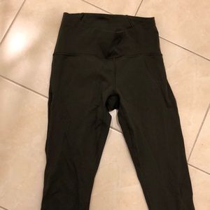 Lululemon olive train times 7/8 pants size 6